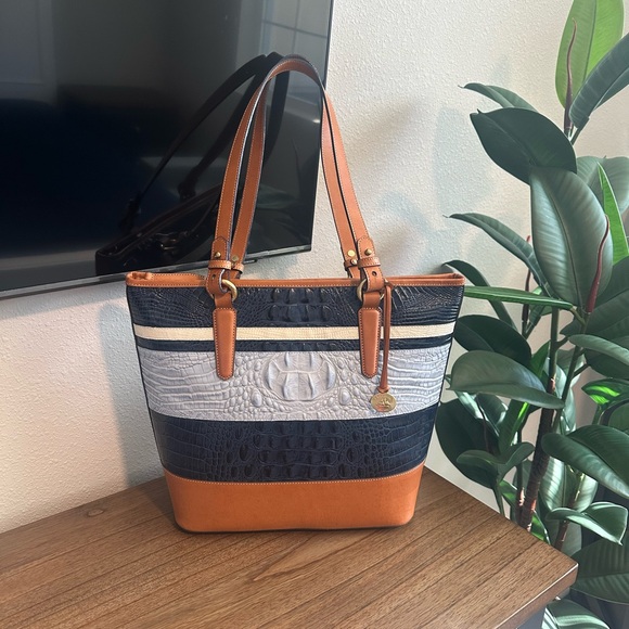 NEW - Brahmin Multi-Color Croc-Embossed Should Bag - See Video! - Picture 16 of 16